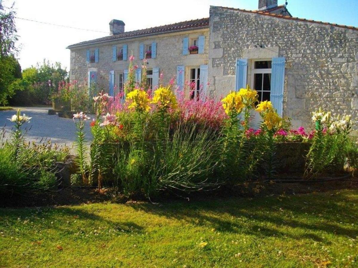 Chambres D'Hotes Domaine Le Fragnaud Saint-Porchaire 외부 사진