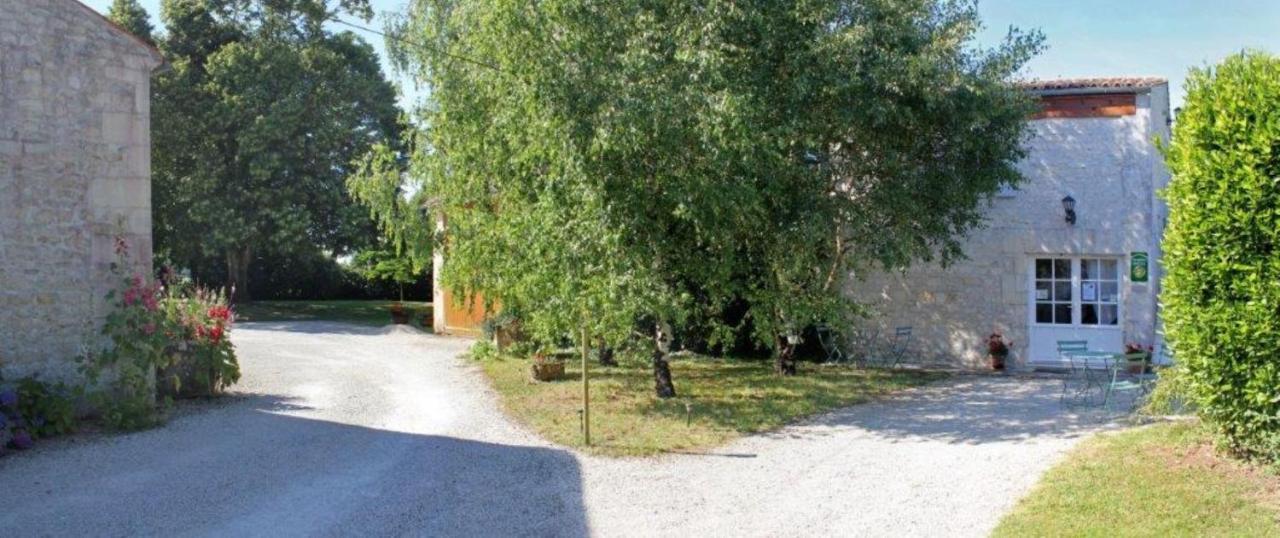 Chambres D'Hotes Domaine Le Fragnaud Saint-Porchaire 외부 사진